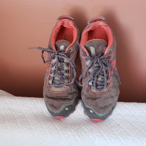 New Balance Women's Running Shoe WR790BC - Sz 8.5